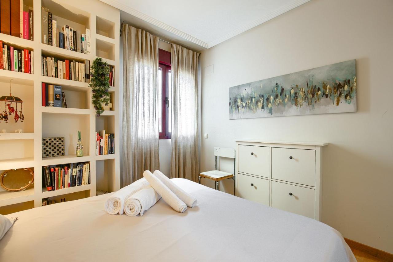 Apartamento En Chamberi Con Piscina - Lovely Apartment In The City Center With Swimming Pool Madrid Buitenkant foto