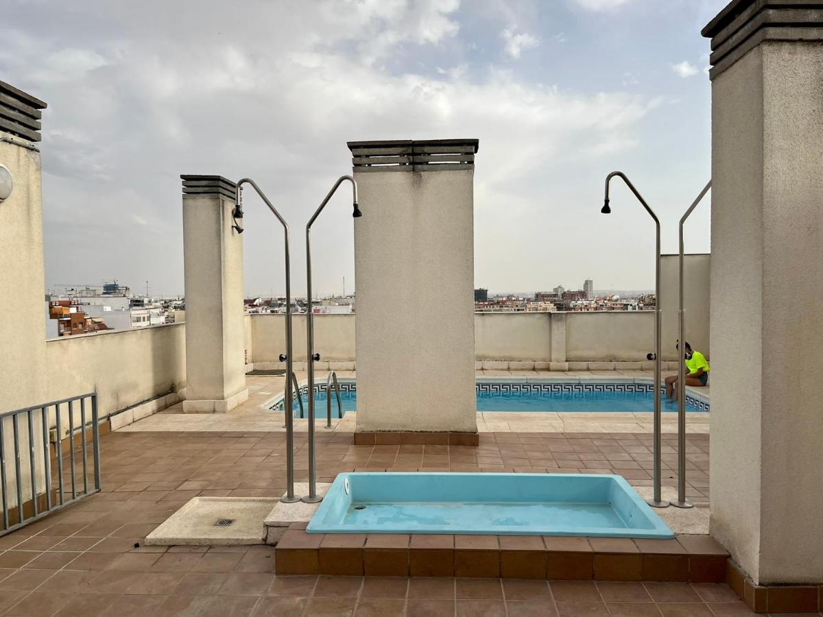 Apartamento En Chamberi Con Piscina - Lovely Apartment In The City Center With Swimming Pool Madrid Buitenkant foto