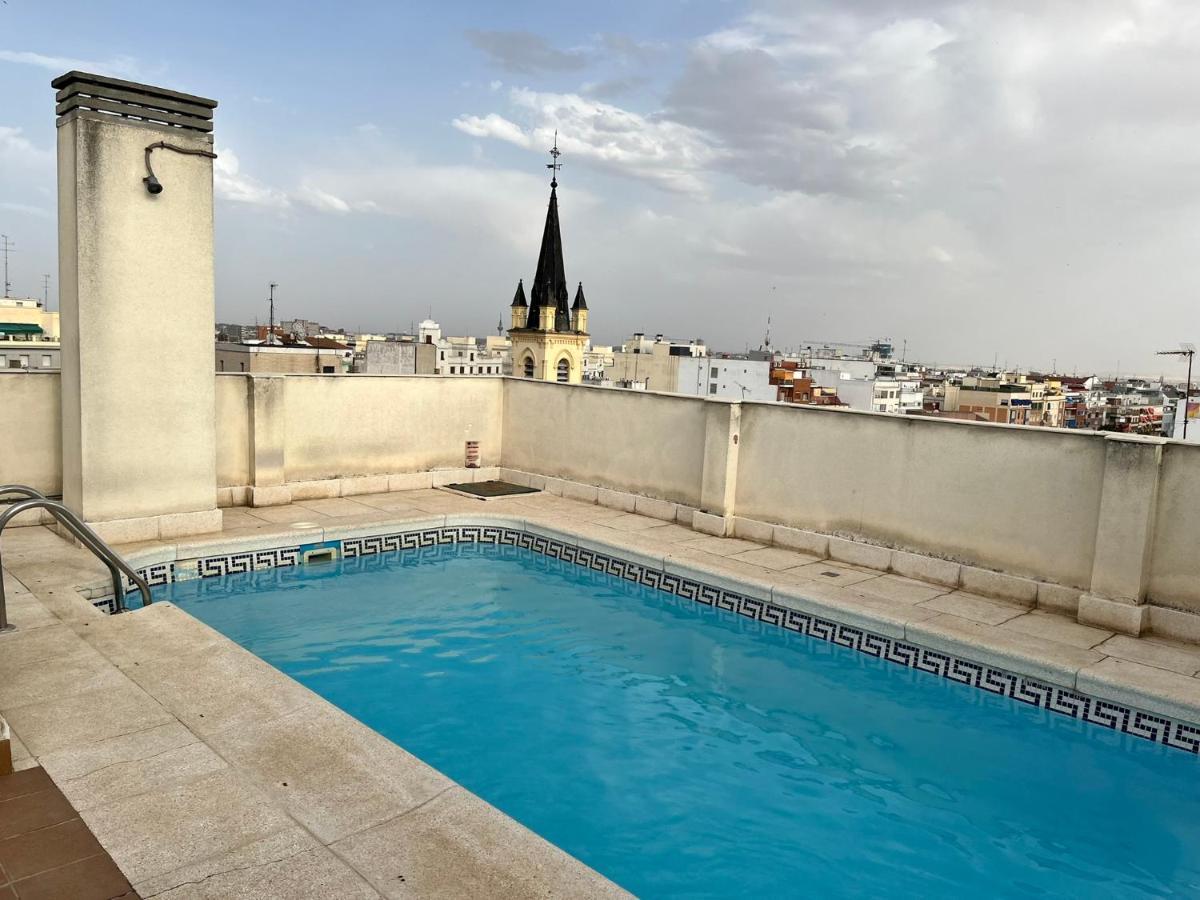 Apartamento En Chamberi Con Piscina - Lovely Apartment In The City Center With Swimming Pool Madrid Buitenkant foto