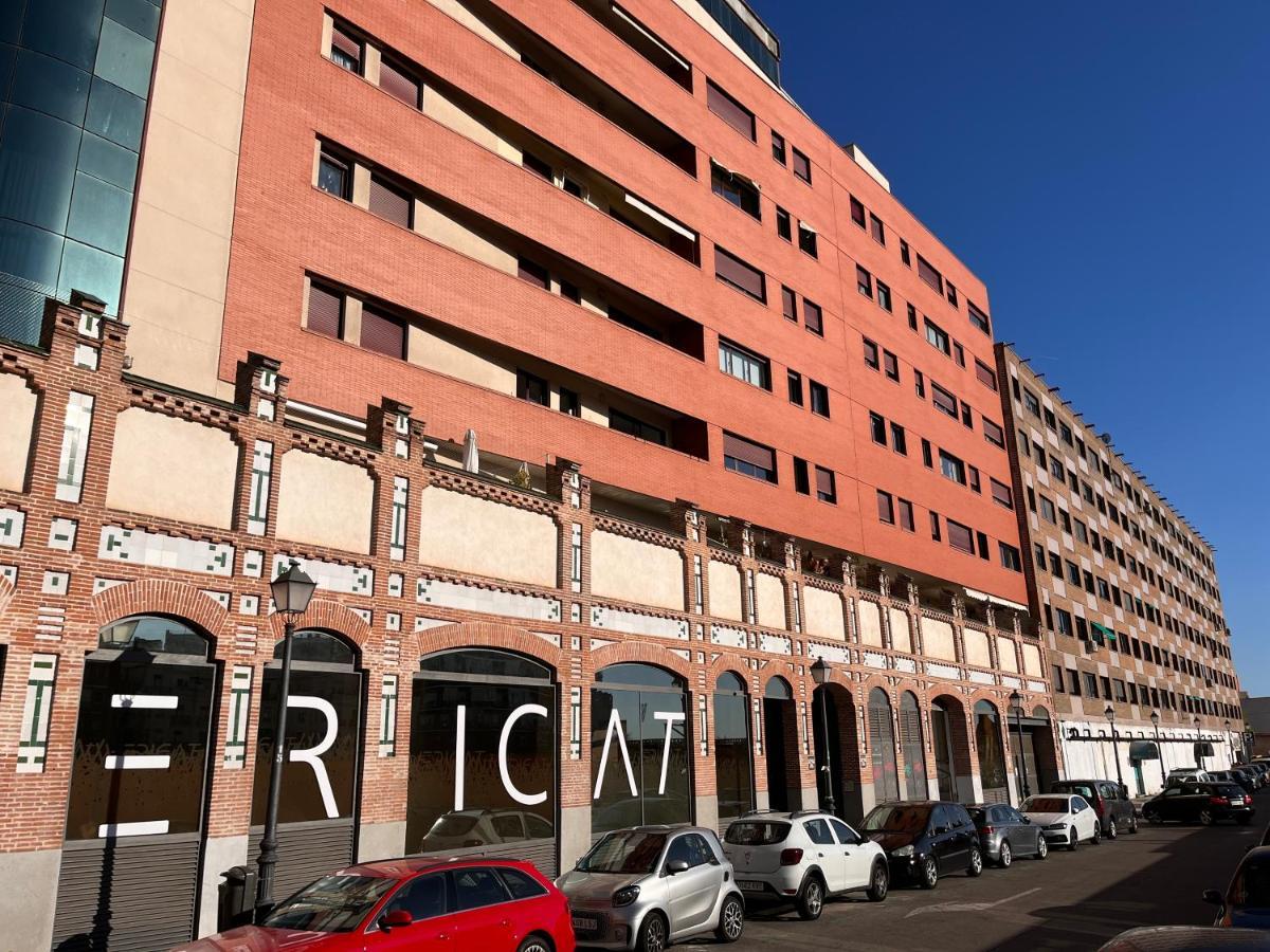 Apartamento En Chamberi Con Piscina - Lovely Apartment In The City Center With Swimming Pool Madrid Buitenkant foto