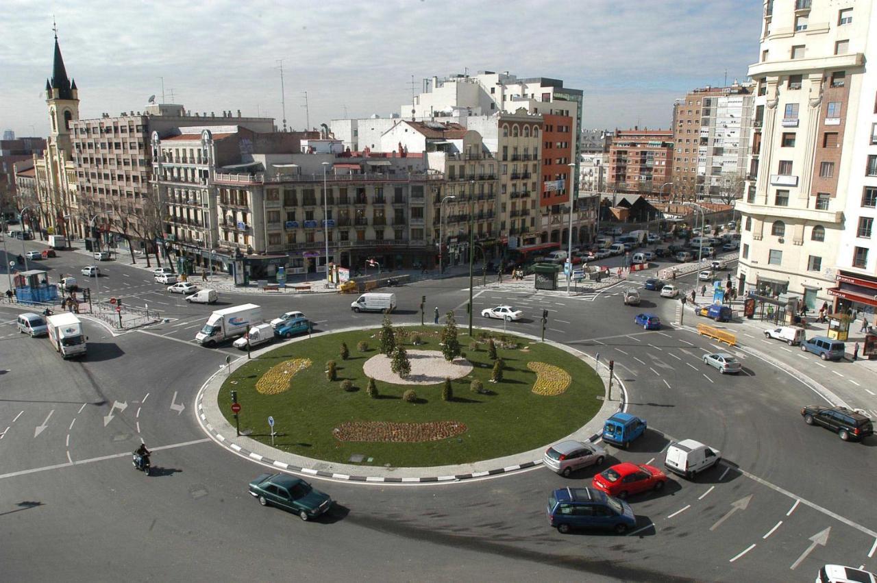 Apartamento En Chamberi Con Piscina - Lovely Apartment In The City Center With Swimming Pool Madrid Buitenkant foto